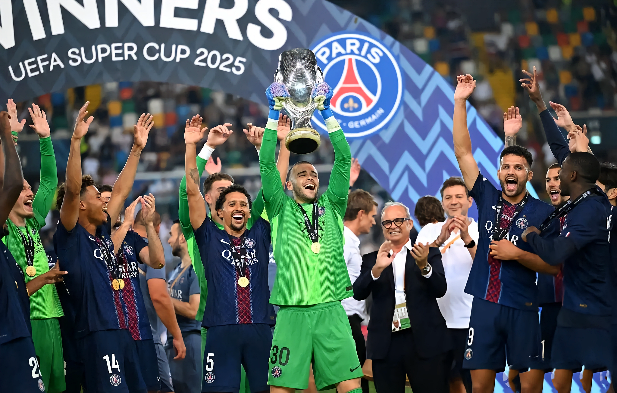 欧洲杯赛精彩绽放,顶尖球队争夺最终霸主的是谁